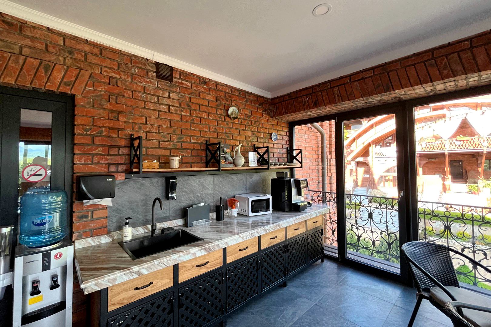 Джуниор Сюит 4*